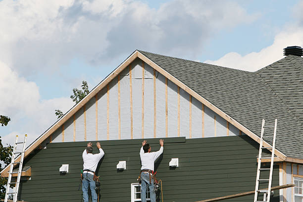 Professional Vinyl Siding technician working in Columbia, CT